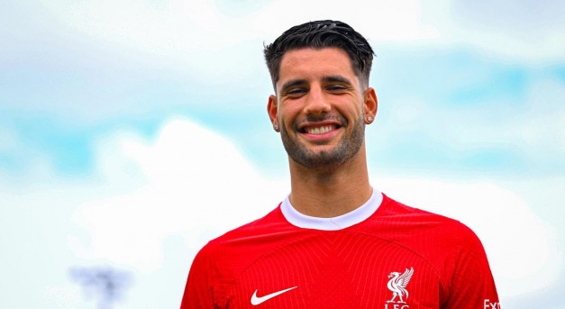 Gerrard mezszámát kapja